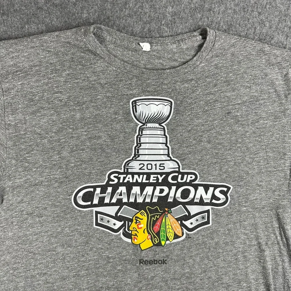 Blackhawks XL Stanley Cup Champions Elite NHL T Shirt‎ Gray